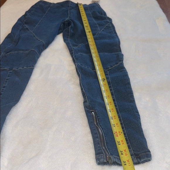 NWT Free People Size 25 We The Free Bella Moto Mid Rise Stretch Skinny Jeans - Picture 4 of 10